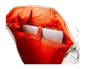 5---cloudtote_laptop_1512x