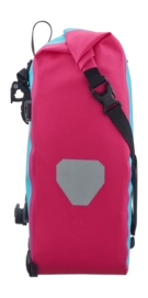 4---ORTLIEB-BACK-ROLLER-CYBER-F5537-SIDE-_no-bg