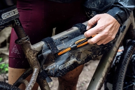 3----ORTLIEB-FRAME-PACK-MAD-19807