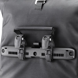 13---ORTLIEB-VARIO-PS-HIGH-VIS-F7716-DETAIL-1