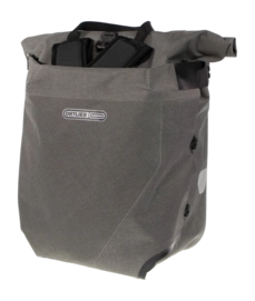 3---ORTLIEB-VARIO-URBAN-20L-F7756-FRONT-_no-bg