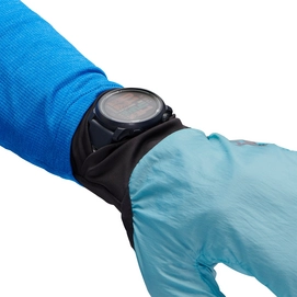8---801742_9642_DEPLOY_WIND_HOOD_GLOVES_Carbon-Glacier_09