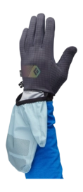 2---801741_9642_GRIDTECH_STORM_HOOD_GLOVES_Carbon-Glacier_06-_no-bg