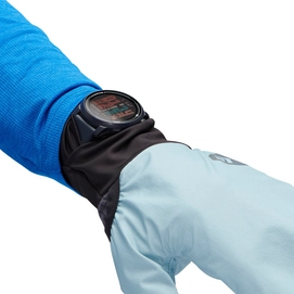 8---801741_9642_GRIDTECH_STORM_HOOD_GLOVES_Carbon-Glacier_09