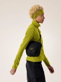 3---f25_x000008973_001929_mantis-2-waist-pack_24k-black_neutral_na_side-view