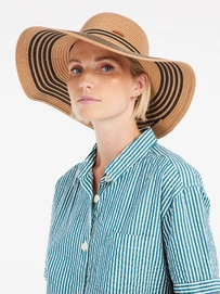 4---95651012_269_model_front-half_01