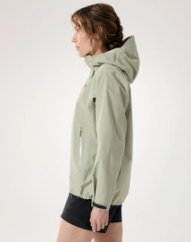11---S26-X000010020-Beta-SL-Jacket-Habitat-Women-s-Side-View