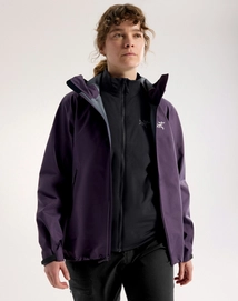 3---S26-X000010020-Beta-SL-Jacket-Moondrop-Women-s-Detail-1