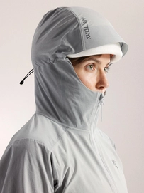 6---S26_X000010608_019412_Gamma Lightweight Hoody_Atmos-Solitude_Women_S_Hood_Lowres