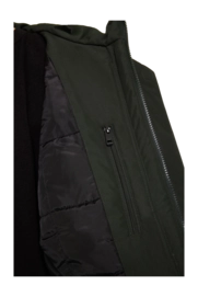 7---Gunter_ELVINE_jacket_shelter_green_4234
