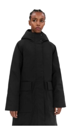 Allyson_ELVINE_wintercoat_black-9339