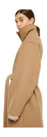 Milleah_ELVINE_jacket_camel-2260