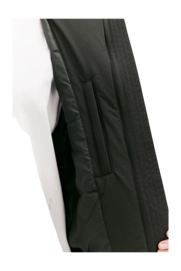 7---Mirja_Elvine_jacket_shelter_green-1949-1