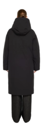 3---Saira_ELVINE_jacket_black_2625