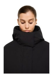 5---Saira_ELVINE_jacket_black_2620