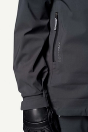 10---Uni-Five-to-Nine-Jacket_True-Black_D_9978_c_low
