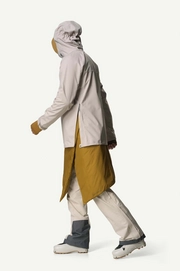 13---Ms-Shelter-Anorak_Sandstorm_800094_148_SET_7684_c_low