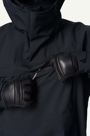 5---Shelter-Anorak_True-Black_800094_900_D_9910_c_low