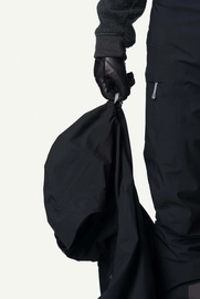 8---Shelter-Anorak_True-Black_800094_900_D_9912_c_low