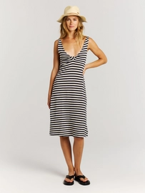 4---24661005_106_model_front-full_01