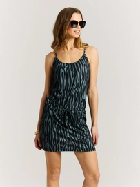 24661013_290_model_front-half_01
