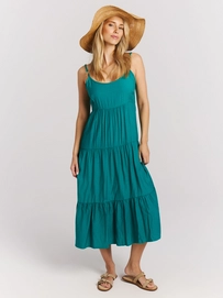 24661010_662_model_front-full_01