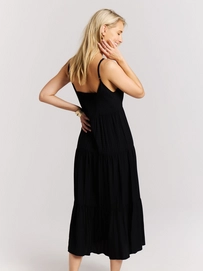 24661010_290_model_back-half_01
