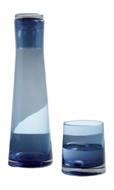 3---Lina-Karaffe-Glas-blau_364bddae-e4a5-4742-94a9-3fd00016dd21-_no-bg