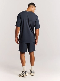 8---23761005_906_model_back-full_01