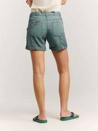 7---23661016_477_model_back-half_01