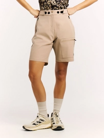 5---23661013_567_model_front-half_01