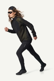 5---Ws-Pace-Flow-Half-Zip_True-Black_830046_900_SET_3511