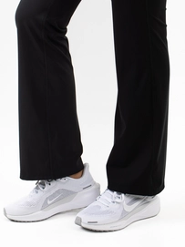 5---Tracy-Lady flared tights-B001-5-Detail