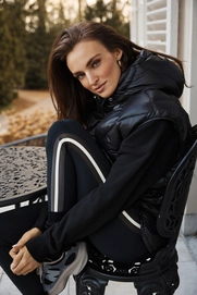 9---websize_Shot18_2554_Deblon_FW25