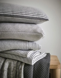 linnea_plaid_grey_730279_491_142_lr_s1_p_1