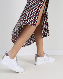 medium-101010213_White Jeans_2101_8