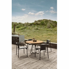 NAMI_Dining-armrest-black_CIRCLE_HOUE_5431_low-scaled