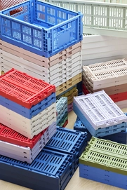 hay-colour-crate-small-powder-2715