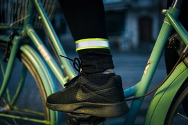 4---Reflective-Band-Use-7