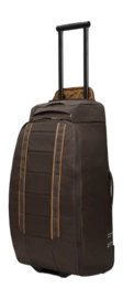 2---Hugger_Roller_Bag_60L_Espresso_3000262103001_1-_no-bg