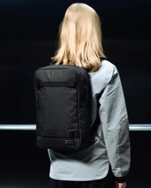 6---Daypack_17L_Black_Out_1000502004901_2