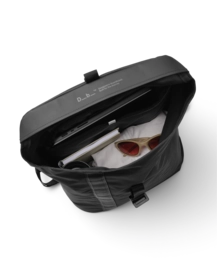 4---Essential_Backpack_24L_Charcoal_Grey_1000497011201_6