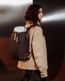6---Hugger_Backpack_20L_Cappuccino_1000174103101_2