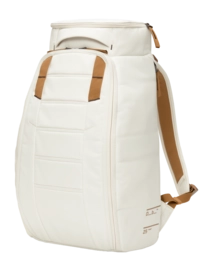 2---Hugger_Backpack_25L_Oatmilk_1000175901501_1-_no-bg