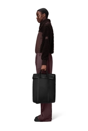 5---12940_blackgrain_aw25_women_1