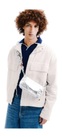 BottleSacocheMediumChrome_Onbody10_26c6fddb-f5f5-4b67-ad2f-0c1597ce3ae0_1512x