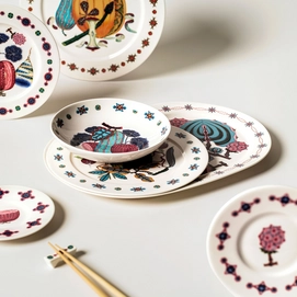 3---1070940_iittalaemea_03_iittala_taika-serving-plate-41cm-sato