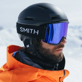 5---squad-xl-goggles_black-cpPhotochromicCopperBlueMirror_lifestyle02