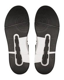 6---3WF10430462-the_roger_clubhouse-fw25-white_black-w-1x1-g3-_no-bg