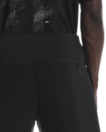 7---1MF30330553-focus_tech_shorts-fw25-black-m-4x5-tr-g5